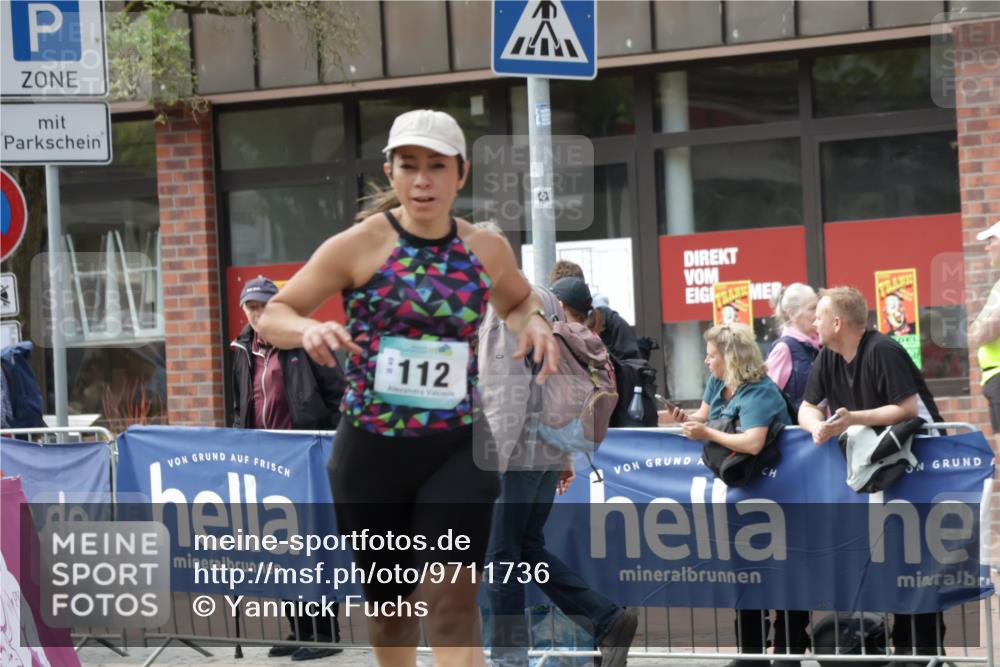10.05.2026 - 8. Wedeler Halbmarathon Yannick Fuchs http://msf.ph/oto/9711736 10.05.2026 11:24:19 Ziel 112 meine-sportfotos.de