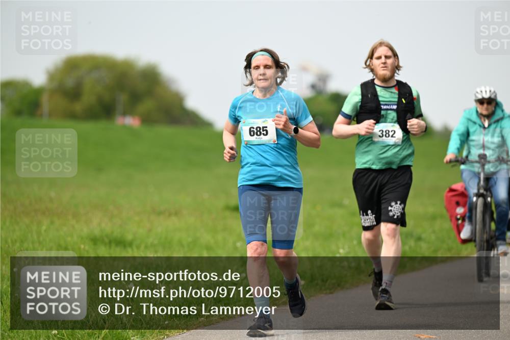 10.05.2026 - 8. Wedeler Halbmarathon Dr. Thomas Lammeyer http://msf.ph/oto/9712005 10.05.2026 12:07:43 Laufen 685, 382 meine-sportfotos.de