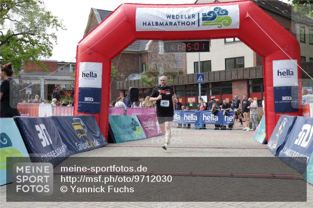 10.05.2026 - 8. Wedeler Halbmarathon Yannick Fuchs http://msf.ph/oto/9712030 10.05.2026 11:24:59 Ziel 477 meine-sportfotos.de