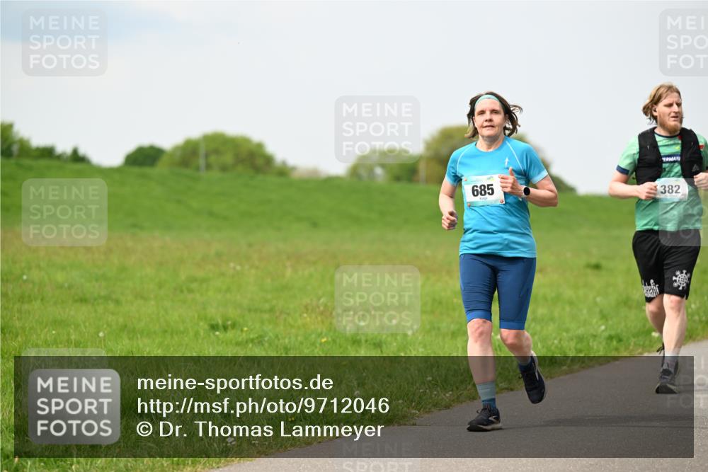 10.05.2026 - 8. Wedeler Halbmarathon Dr. Thomas Lammeyer http://msf.ph/oto/9712046 10.05.2026 12:07:44 Laufen 685, 382 meine-sportfotos.de