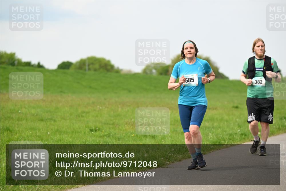 10.05.2026 - 8. Wedeler Halbmarathon Dr. Thomas Lammeyer http://msf.ph/oto/9712048 10.05.2026 12:07:44 Laufen 685, 382 meine-sportfotos.de