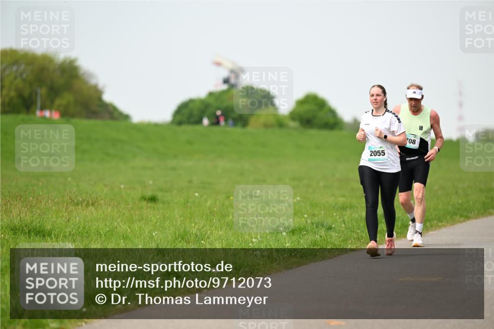 10.05.2026 - 8. Wedeler Halbmarathon Dr. Thomas Lammeyer http://msf.ph/oto/9712073 10.05.2026 12:07:50 Laufen 2055 meine-sportfotos.de