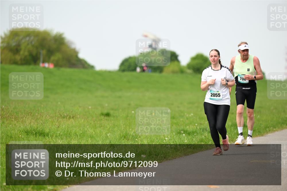 10.05.2026 - 8. Wedeler Halbmarathon Dr. Thomas Lammeyer http://msf.ph/oto/9712099 10.05.2026 12:07:51 Laufen 2055, 708 meine-sportfotos.de