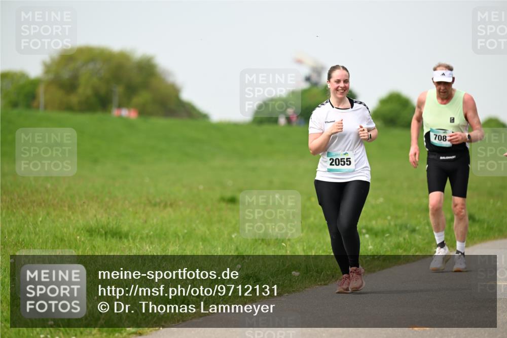10.05.2026 - 8. Wedeler Halbmarathon Dr. Thomas Lammeyer http://msf.ph/oto/9712131 10.05.2026 12:07:52 Laufen 2055, 708 meine-sportfotos.de