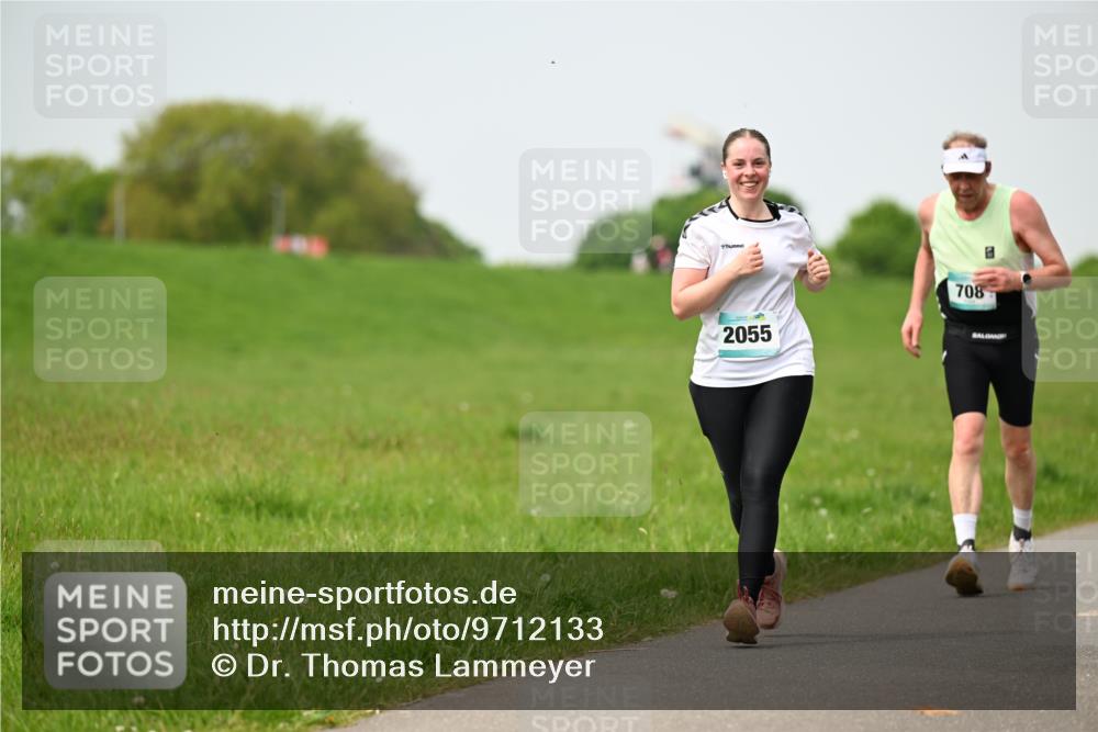 10.05.2026 - 8. Wedeler Halbmarathon Dr. Thomas Lammeyer http://msf.ph/oto/9712133 10.05.2026 12:07:52 Laufen 2055, 708 meine-sportfotos.de