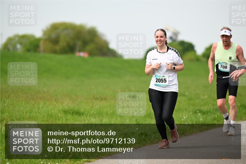10.05.2026 - 8. Wedeler Halbmarathon Dr. Thomas Lammeyer http://msf.ph/oto/9712139 10.05.2026 12:07:53 Laufen 2055, 708 meine-sportfotos.de