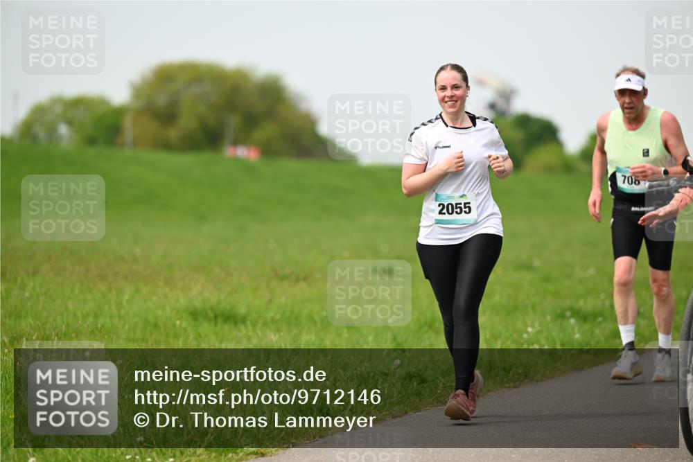10.05.2026 - 8. Wedeler Halbmarathon Dr. Thomas Lammeyer http://msf.ph/oto/9712146 10.05.2026 12:07:53 Laufen 2055, 708 meine-sportfotos.de