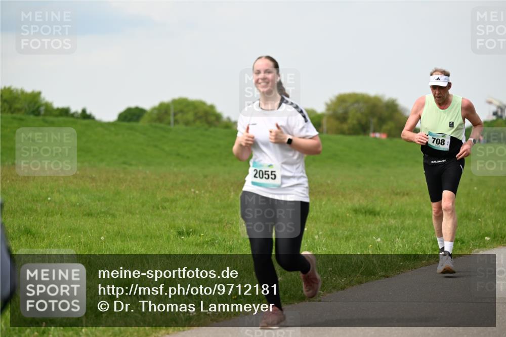 10.05.2026 - 8. Wedeler Halbmarathon Dr. Thomas Lammeyer http://msf.ph/oto/9712181 10.05.2026 12:07:56 Laufen 2055, 708 meine-sportfotos.de