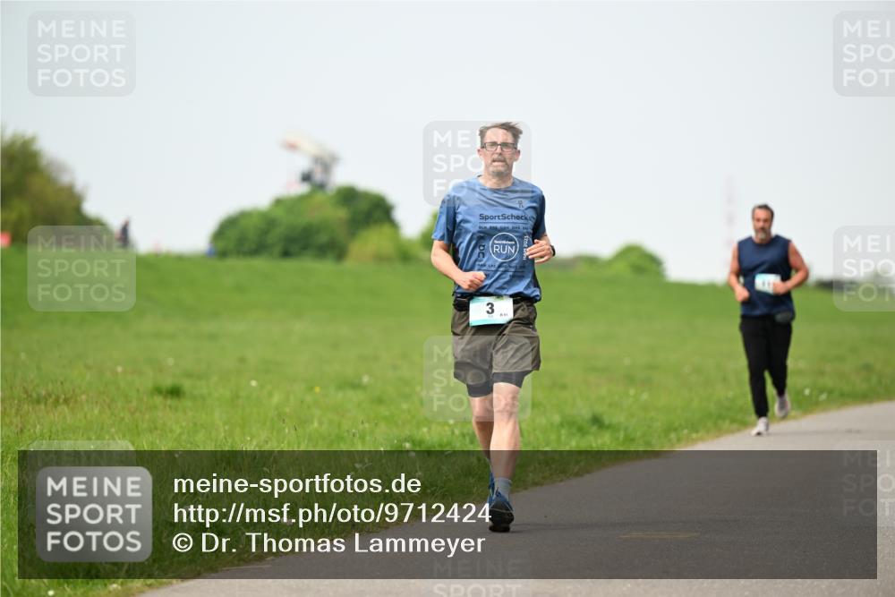 10.05.2026 - 8. Wedeler Halbmarathon Dr. Thomas Lammeyer http://msf.ph/oto/9712424 10.05.2026 12:08:36 Laufen  meine-sportfotos.de