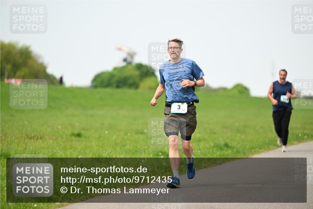 10.05.2026 - 8. Wedeler Halbmarathon Dr. Thomas Lammeyer http://msf.ph/oto/9712435 10.05.2026 12:08:36 Laufen  meine-sportfotos.de