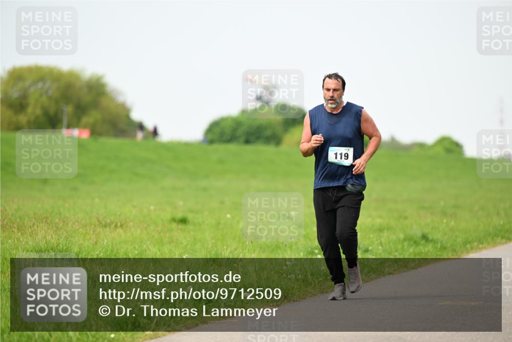 10.05.2026 - 8. Wedeler Halbmarathon Dr. Thomas Lammeyer http://msf.ph/oto/9712509 10.05.2026 12:08:42 Laufen 100, 119 meine-sportfotos.de