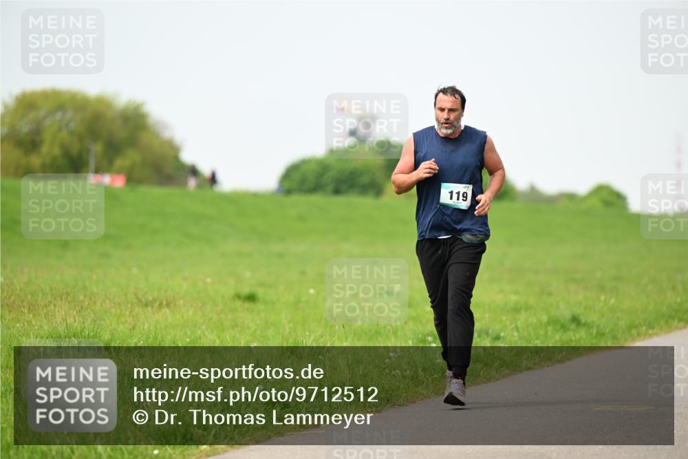 10.05.2026 - 8. Wedeler Halbmarathon Dr. Thomas Lammeyer http://msf.ph/oto/9712512 10.05.2026 12:08:42 Laufen 119 meine-sportfotos.de