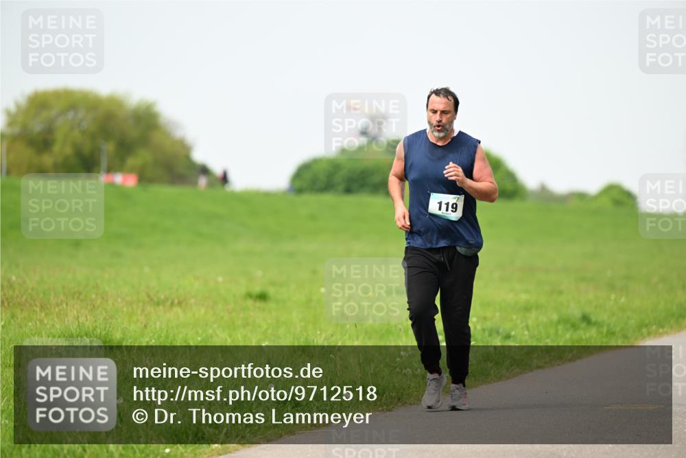 10.05.2026 - 8. Wedeler Halbmarathon Dr. Thomas Lammeyer http://msf.ph/oto/9712518 10.05.2026 12:08:42 Laufen 119 meine-sportfotos.de