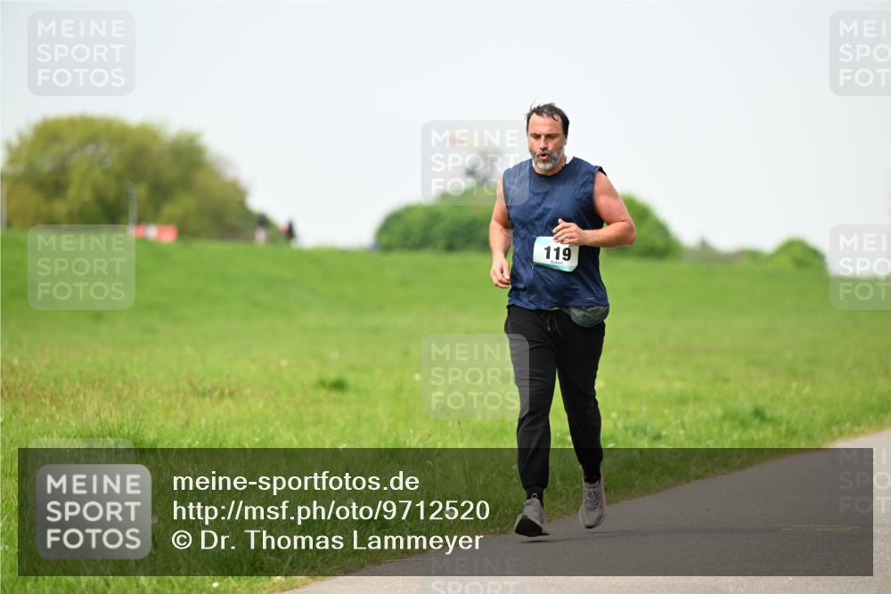 10.05.2026 - 8. Wedeler Halbmarathon Dr. Thomas Lammeyer http://msf.ph/oto/9712520 10.05.2026 12:08:42 Laufen 119 meine-sportfotos.de