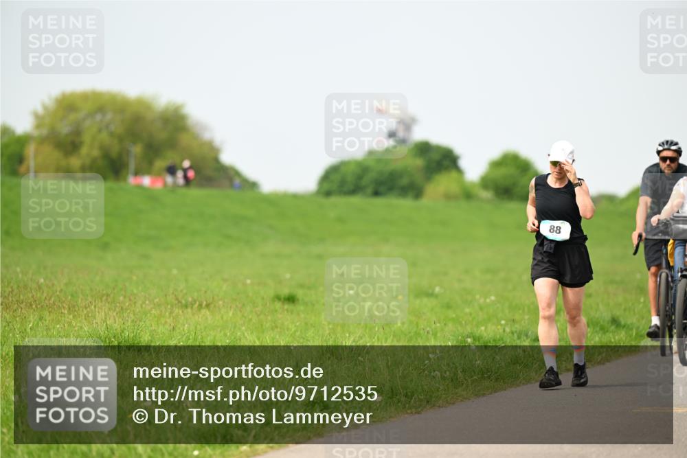 10.05.2026 - 8. Wedeler Halbmarathon Dr. Thomas Lammeyer http://msf.ph/oto/9712535 10.05.2026 12:09:08 Laufen  meine-sportfotos.de