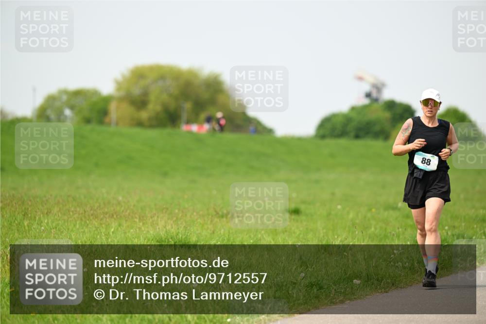 10.05.2026 - 8. Wedeler Halbmarathon Dr. Thomas Lammeyer http://msf.ph/oto/9712557 10.05.2026 12:09:09 Laufen  meine-sportfotos.de