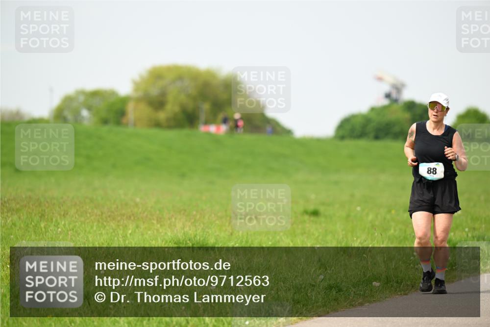 10.05.2026 - 8. Wedeler Halbmarathon Dr. Thomas Lammeyer http://msf.ph/oto/9712563 10.05.2026 12:09:10 Laufen  meine-sportfotos.de