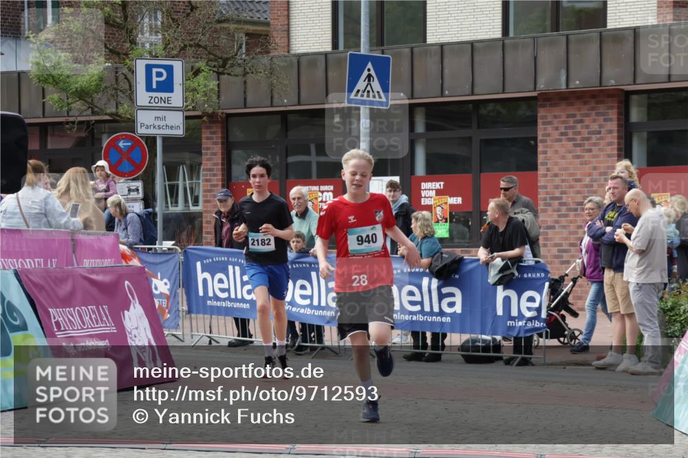 10.05.2026 - 8. Wedeler Halbmarathon Yannick Fuchs http://msf.ph/oto/9712593 10.05.2026 11:26:18 Ziel 940, 2182 meine-sportfotos.de