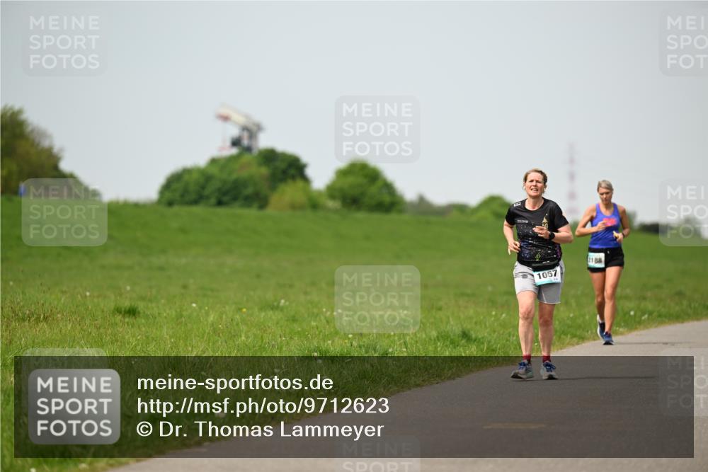 10.05.2026 - 8. Wedeler Halbmarathon Dr. Thomas Lammeyer http://msf.ph/oto/9712623 10.05.2026 12:09:18 Laufen 1057, 2188 meine-sportfotos.de