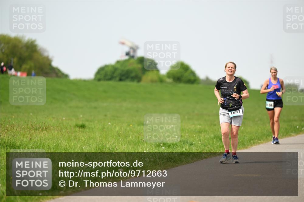 10.05.2026 - 8. Wedeler Halbmarathon Dr. Thomas Lammeyer http://msf.ph/oto/9712663 10.05.2026 12:09:19 Laufen 1057, 2188 meine-sportfotos.de