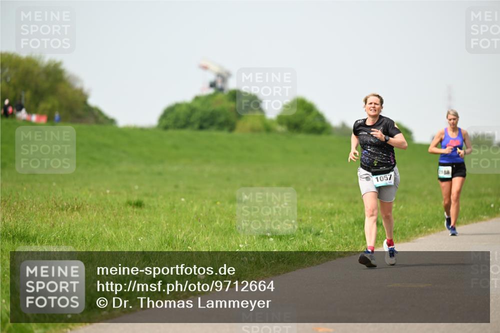 10.05.2026 - 8. Wedeler Halbmarathon Dr. Thomas Lammeyer http://msf.ph/oto/9712664 10.05.2026 12:09:19 Laufen 1057, 2188 meine-sportfotos.de