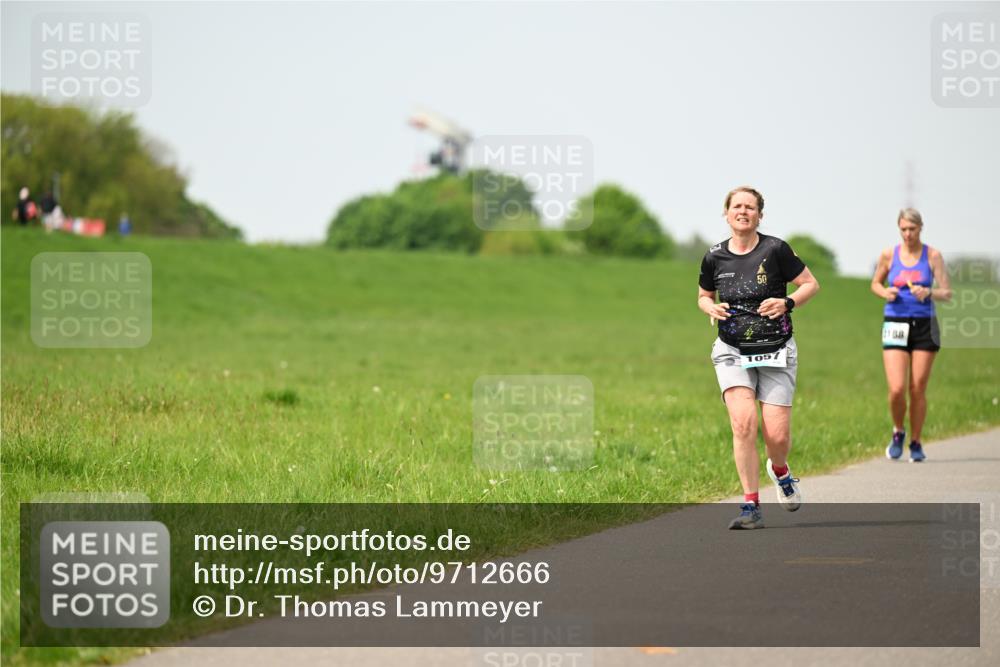 10.05.2026 - 8. Wedeler Halbmarathon Dr. Thomas Lammeyer http://msf.ph/oto/9712666 10.05.2026 12:09:19 Laufen 2168 meine-sportfotos.de