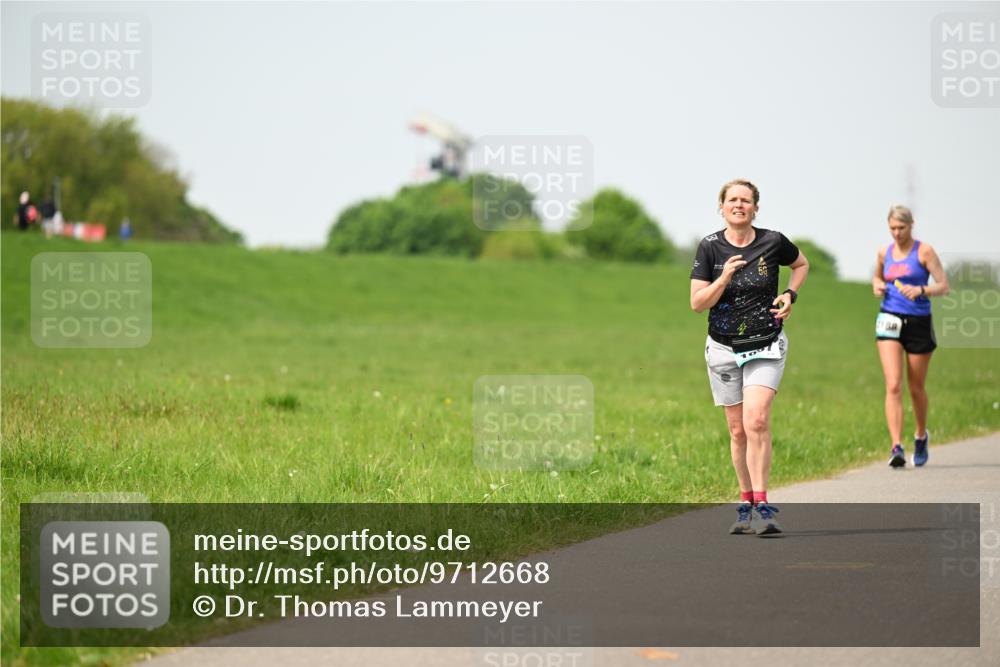 10.05.2026 - 8. Wedeler Halbmarathon Dr. Thomas Lammeyer http://msf.ph/oto/9712668 10.05.2026 12:09:19 Laufen  meine-sportfotos.de