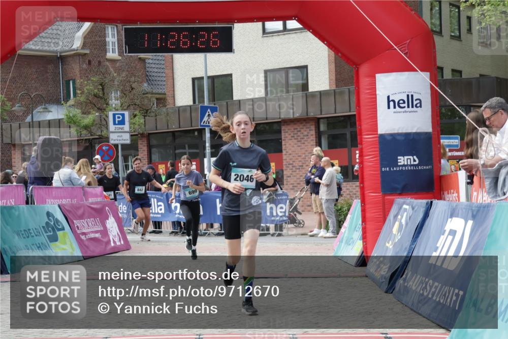 10.05.2026 - 8. Wedeler Halbmarathon Yannick Fuchs http://msf.ph/oto/9712670 10.05.2026 11:26:24 Ziel 572, 699, 841, 842, 940, 2046, 2182 meine-sportfotos.de