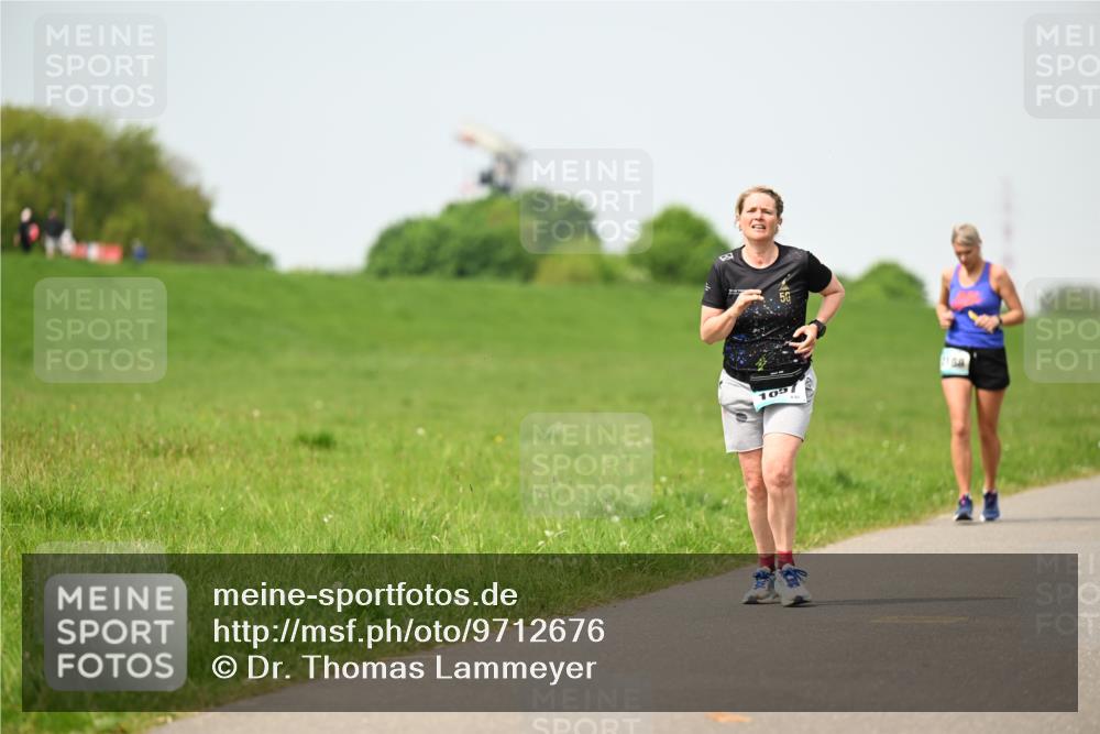 10.05.2026 - 8. Wedeler Halbmarathon Dr. Thomas Lammeyer http://msf.ph/oto/9712676 10.05.2026 12:09:20 Laufen  meine-sportfotos.de