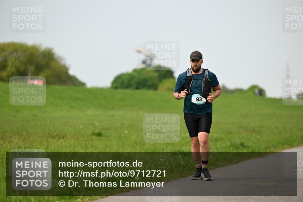 10.05.2026 - 8. Wedeler Halbmarathon Dr. Thomas Lammeyer http://msf.ph/oto/9712721 10.05.2026 12:09:45 Laufen  meine-sportfotos.de