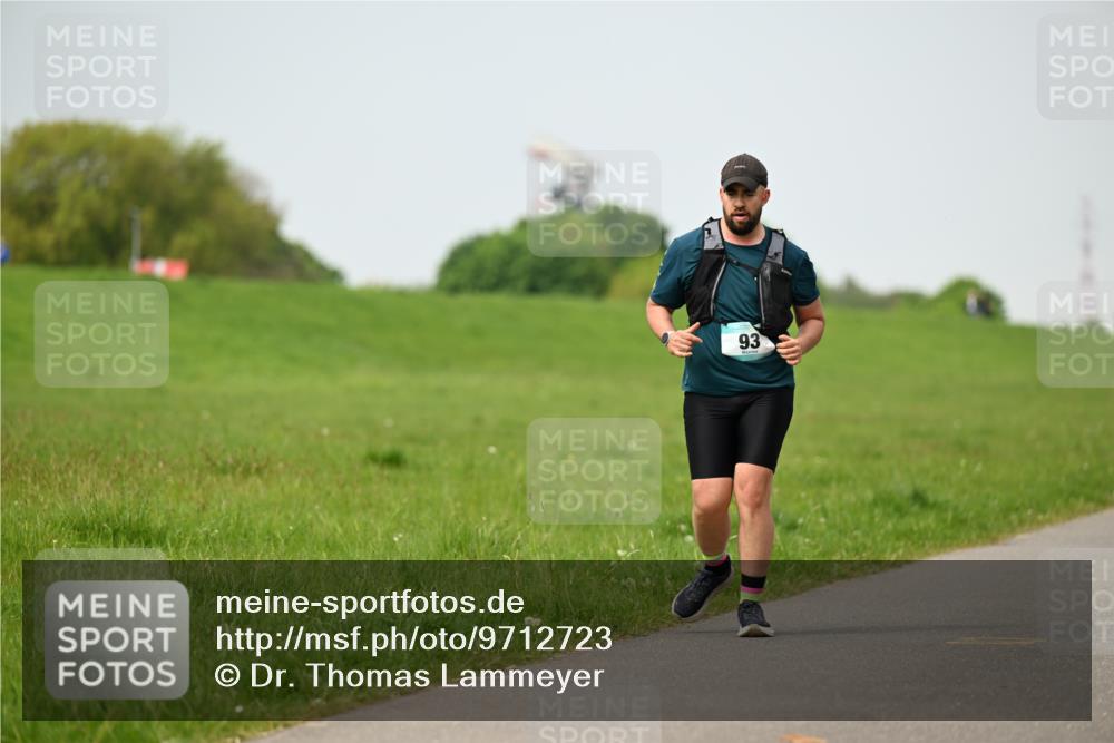 10.05.2026 - 8. Wedeler Halbmarathon Dr. Thomas Lammeyer http://msf.ph/oto/9712723 10.05.2026 12:09:46 Laufen  meine-sportfotos.de