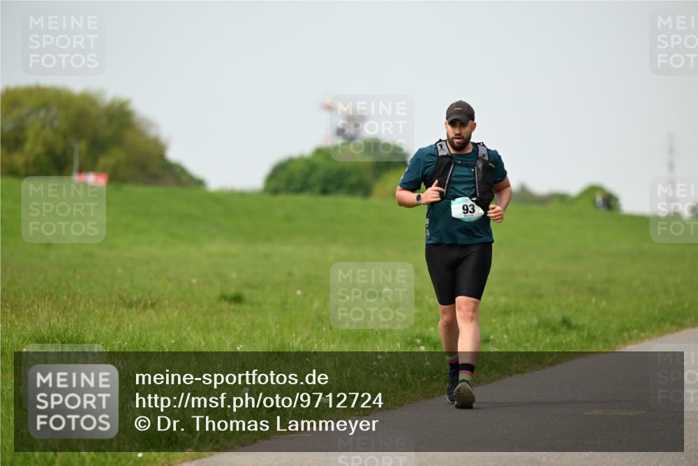 10.05.2026 - 8. Wedeler Halbmarathon Dr. Thomas Lammeyer http://msf.ph/oto/9712724 10.05.2026 12:09:45 Laufen  meine-sportfotos.de