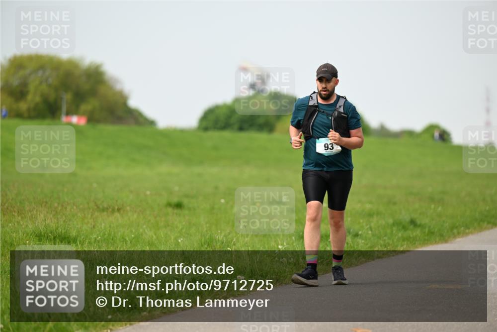 10.05.2026 - 8. Wedeler Halbmarathon Dr. Thomas Lammeyer http://msf.ph/oto/9712725 10.05.2026 12:09:46 Laufen  meine-sportfotos.de