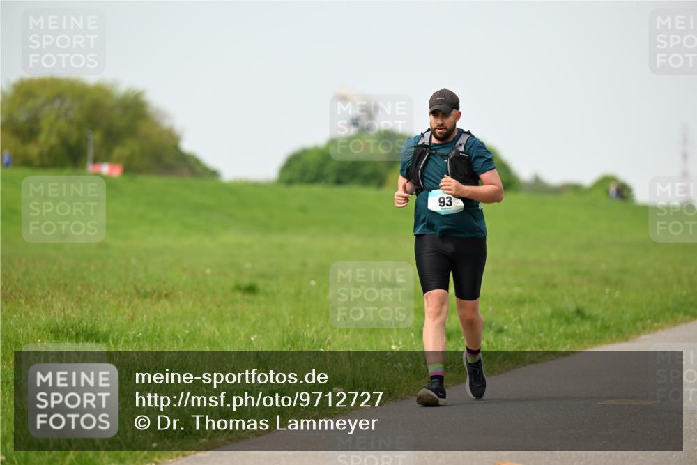 10.05.2026 - 8. Wedeler Halbmarathon Dr. Thomas Lammeyer http://msf.ph/oto/9712727 10.05.2026 12:09:46 Laufen  meine-sportfotos.de