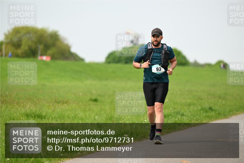 10.05.2026 - 8. Wedeler Halbmarathon Dr. Thomas Lammeyer http://msf.ph/oto/9712731 10.05.2026 12:09:46 Laufen  meine-sportfotos.de