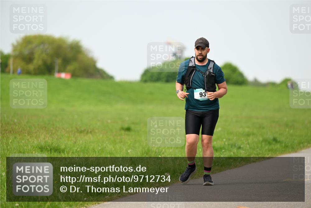 10.05.2026 - 8. Wedeler Halbmarathon Dr. Thomas Lammeyer http://msf.ph/oto/9712734 10.05.2026 12:09:46 Laufen  meine-sportfotos.de