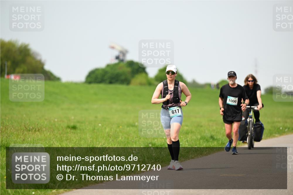 10.05.2026 - 8. Wedeler Halbmarathon Dr. Thomas Lammeyer http://msf.ph/oto/9712740 10.05.2026 12:10:01 Laufen 617, 1000 meine-sportfotos.de