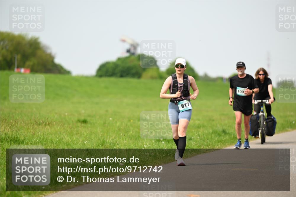 10.05.2026 - 8. Wedeler Halbmarathon Dr. Thomas Lammeyer http://msf.ph/oto/9712742 10.05.2026 12:10:01 Laufen 617, 100 meine-sportfotos.de