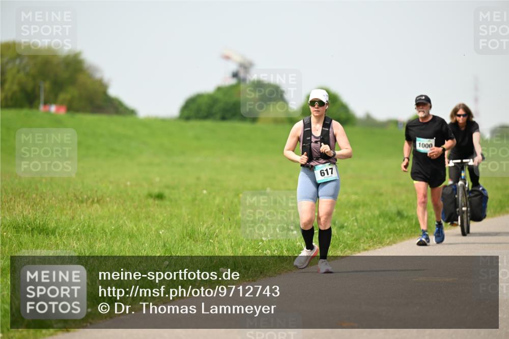 10.05.2026 - 8. Wedeler Halbmarathon Dr. Thomas Lammeyer http://msf.ph/oto/9712743 10.05.2026 12:10:01 Laufen 617, 1000 meine-sportfotos.de
