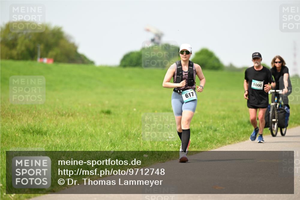 10.05.2026 - 8. Wedeler Halbmarathon Dr. Thomas Lammeyer http://msf.ph/oto/9712748 10.05.2026 12:10:02 Laufen 617, 1000 meine-sportfotos.de