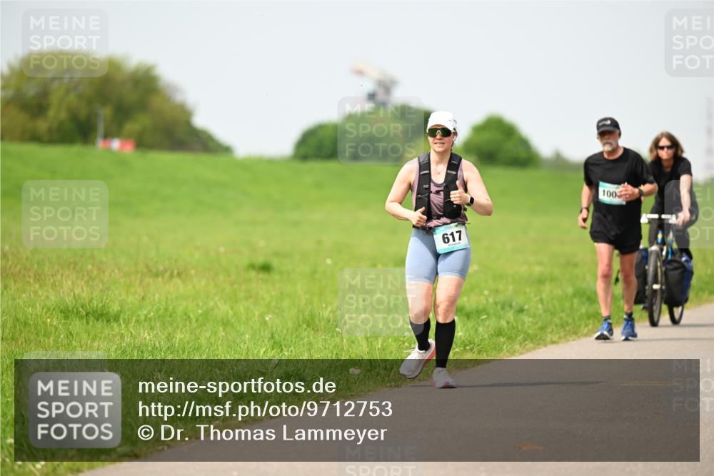 10.05.2026 - 8. Wedeler Halbmarathon Dr. Thomas Lammeyer http://msf.ph/oto/9712753 10.05.2026 12:10:02 Laufen 617, 100 meine-sportfotos.de