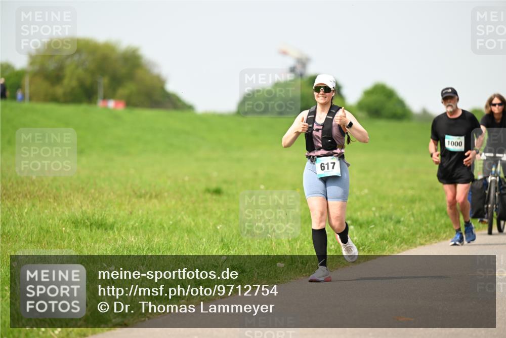 10.05.2026 - 8. Wedeler Halbmarathon Dr. Thomas Lammeyer http://msf.ph/oto/9712754 10.05.2026 12:10:02 Laufen 617, 1000 meine-sportfotos.de