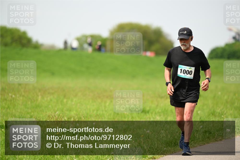 10.05.2026 - 8. Wedeler Halbmarathon Dr. Thomas Lammeyer http://msf.ph/oto/9712802 10.05.2026 12:10:07 Laufen 1000 meine-sportfotos.de