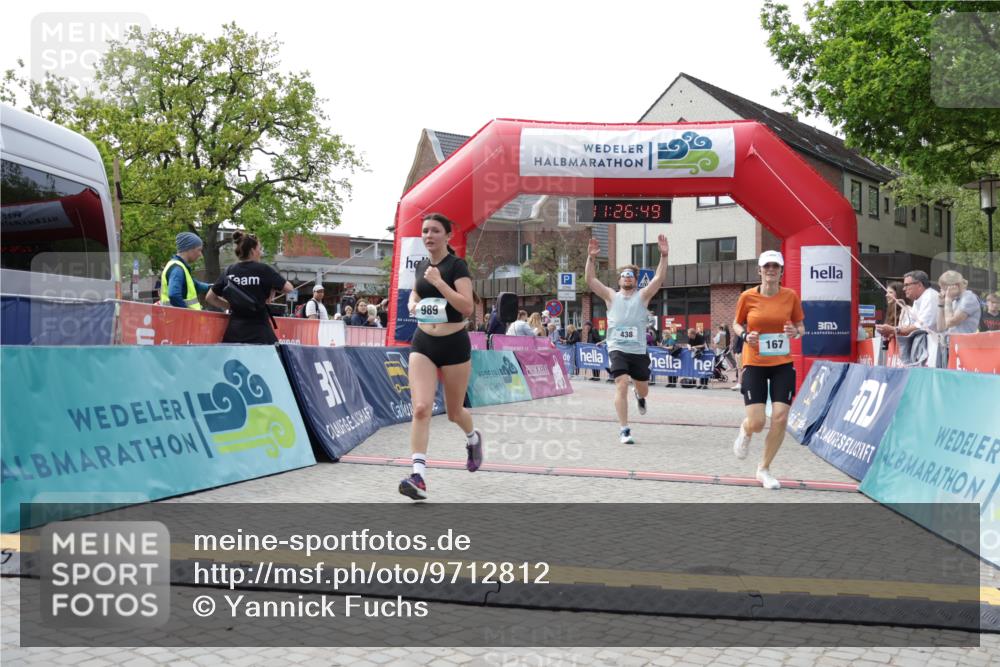 10.05.2026 - 8. Wedeler Halbmarathon Yannick Fuchs http://msf.ph/oto/9712812 10.05.2026 11:26:48 Ziel 167, 438, 989, 2119 meine-sportfotos.de