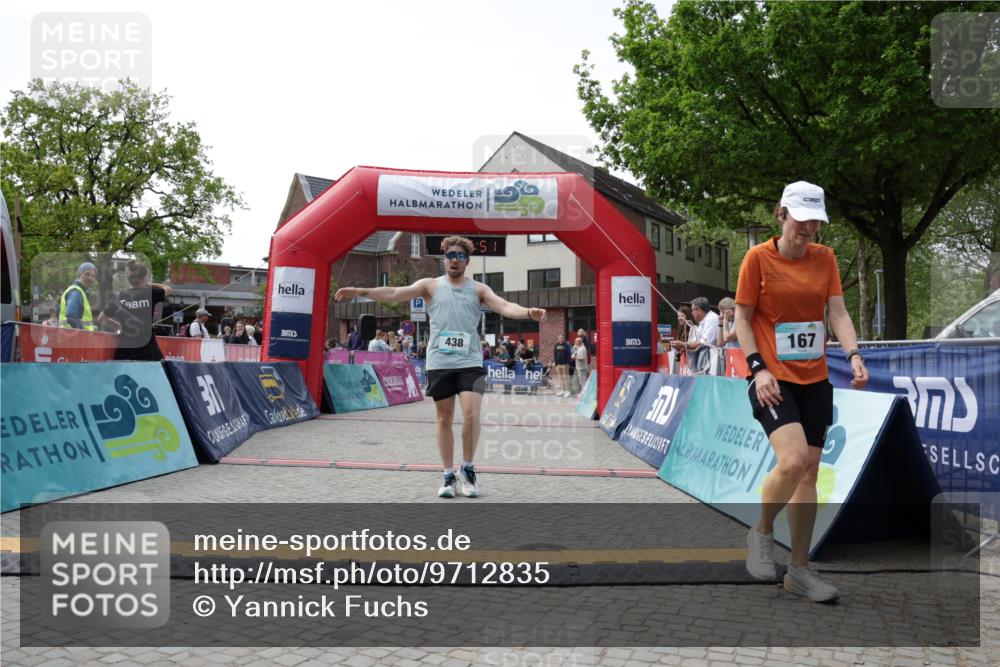 10.05.2026 - 8. Wedeler Halbmarathon Yannick Fuchs http://msf.ph/oto/9712835 10.05.2026 11:26:50 Ziel 167, 438, 989 meine-sportfotos.de