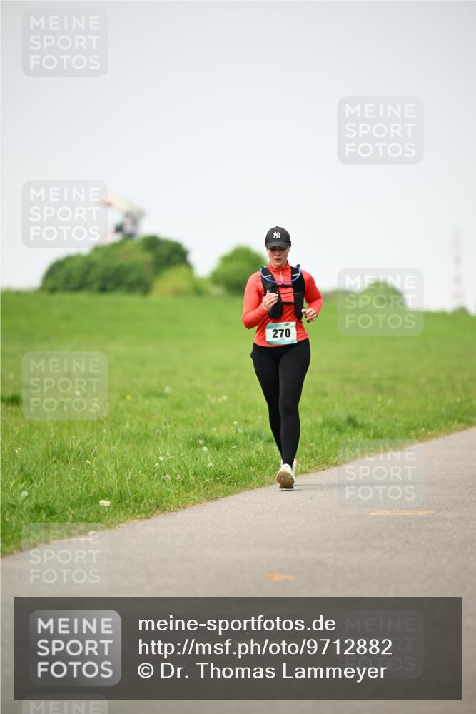 10.05.2026 - 8. Wedeler Halbmarathon Dr. Thomas Lammeyer http://msf.ph/oto/9712882 10.05.2026 12:10:53 Laufen 270 meine-sportfotos.de