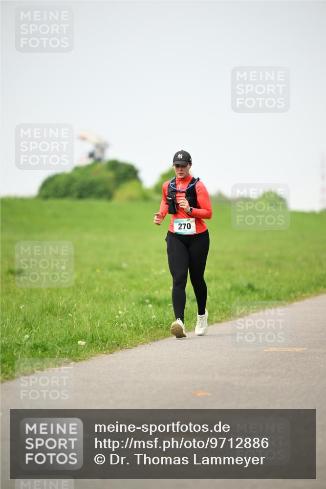 10.05.2026 - 8. Wedeler Halbmarathon Dr. Thomas Lammeyer http://msf.ph/oto/9712886 10.05.2026 12:10:53 Laufen 270 meine-sportfotos.de