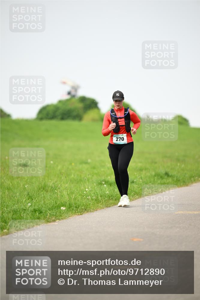 10.05.2026 - 8. Wedeler Halbmarathon Dr. Thomas Lammeyer http://msf.ph/oto/9712890 10.05.2026 12:10:53 Laufen 270 meine-sportfotos.de