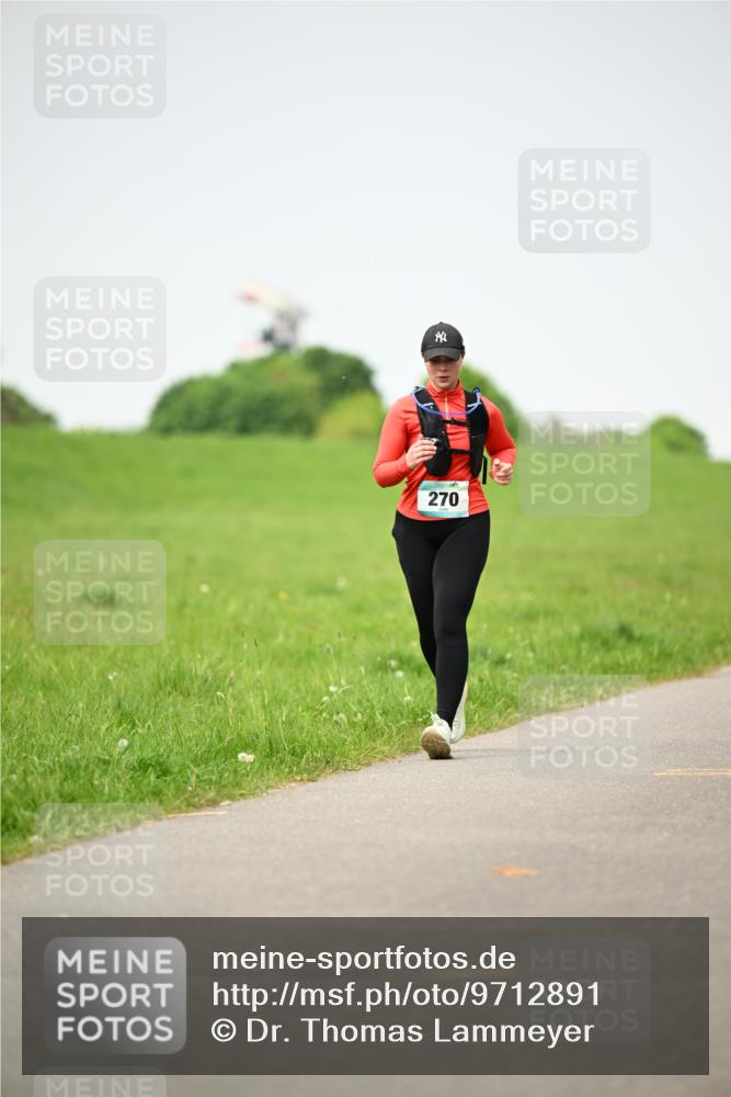 10.05.2026 - 8. Wedeler Halbmarathon Dr. Thomas Lammeyer http://msf.ph/oto/9712891 10.05.2026 12:10:53 Laufen 270 meine-sportfotos.de
