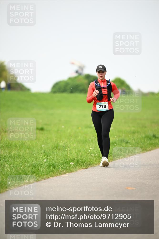 10.05.2026 - 8. Wedeler Halbmarathon Dr. Thomas Lammeyer http://msf.ph/oto/9712905 10.05.2026 12:10:54 Laufen 270 meine-sportfotos.de
